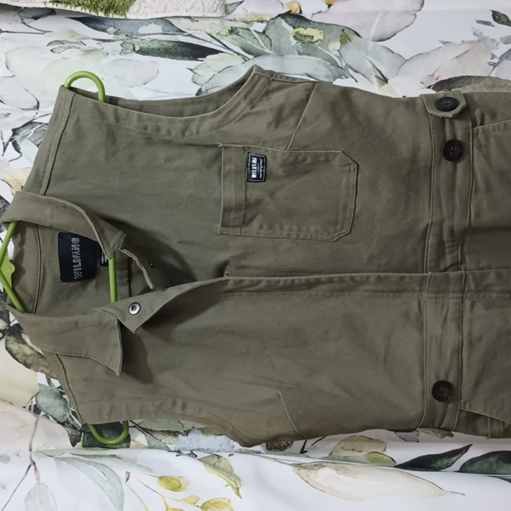 Wildfang essential coverall size M